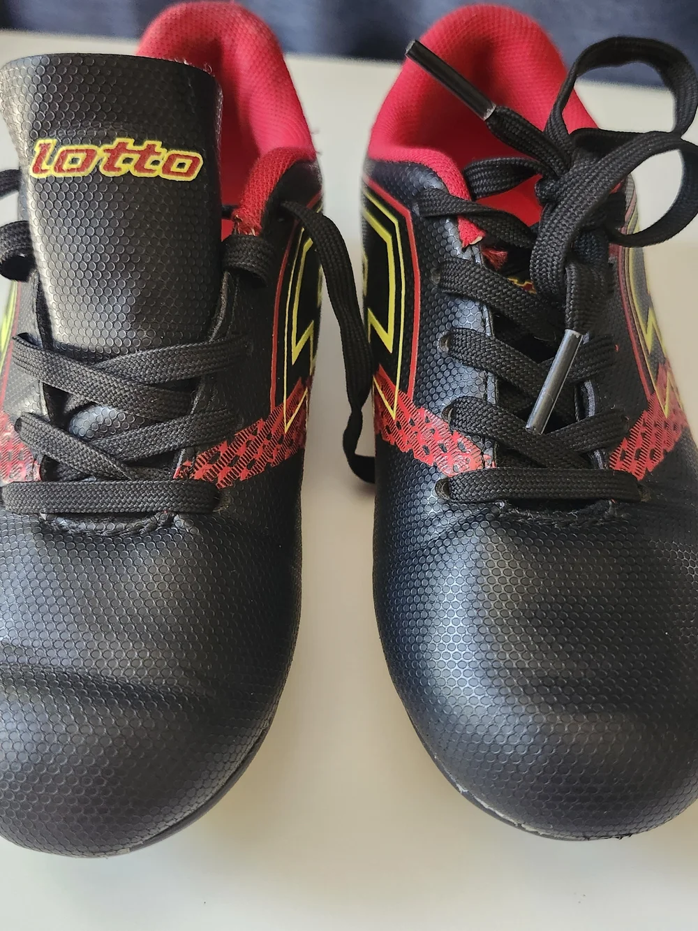 Kids Size 12 Lotto Forza Elite 3 Soccer Cleats